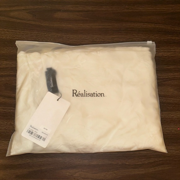 Realisation Par The Carla Dress - Picture 6 of 14